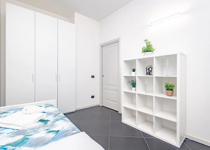 Flo House 28 *